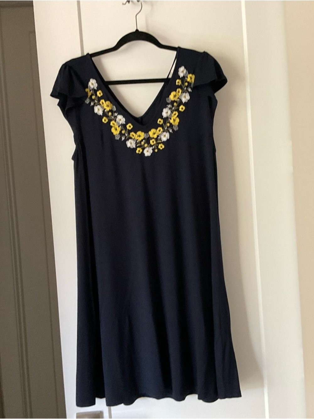 Loft navy sleeveless swing dress with embroidered flowers, large